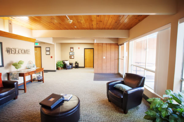 Waiting area Shaw Mountain of Cascadia a skilled nursing facility in Boise, Idaho
